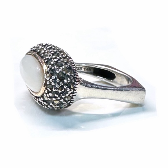 Sterling Silver & Yellow Gold Ring - Picture 2 of 4